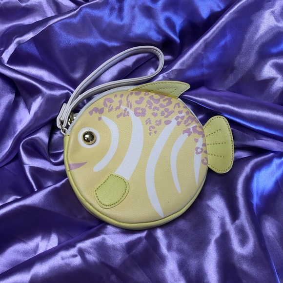 Luv Betsey Johnson Fish Wristlet - Picture 2 of 5